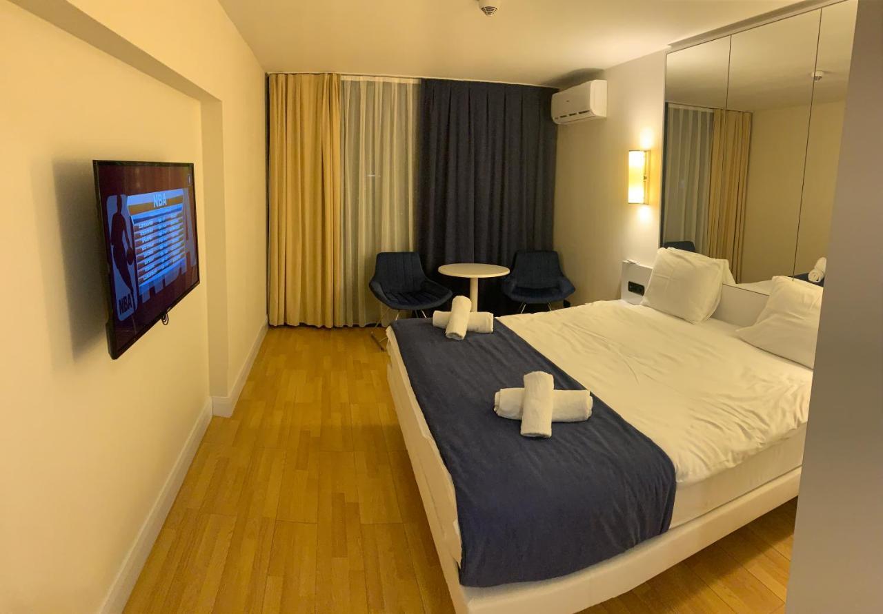 Vip Orbi Sea View * באטומי