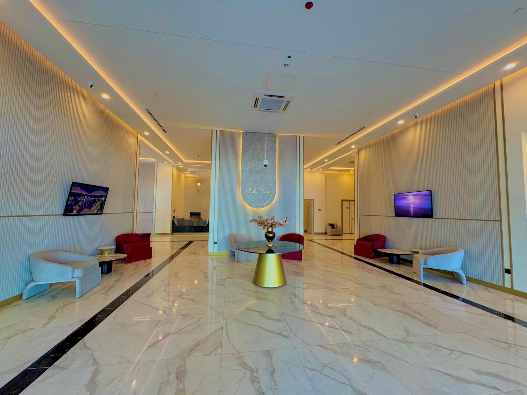 Vip Orbi Sea View באטומי